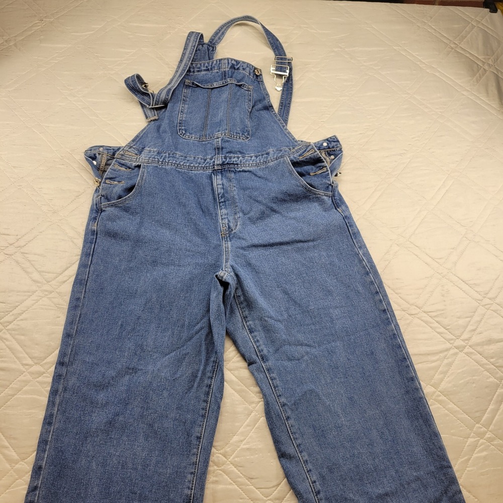 Dazy 85% cotton 15% Polyester blue jean coveralls size L